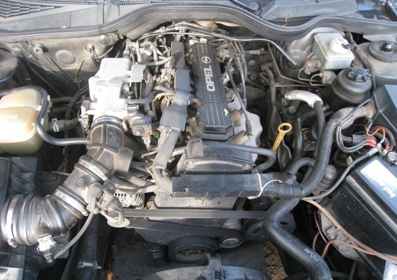 Motori Opel C20NE e X20SE da 2,0 l.