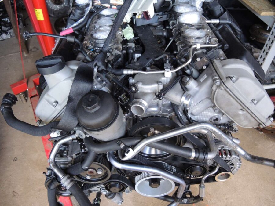 Motore BMW S65