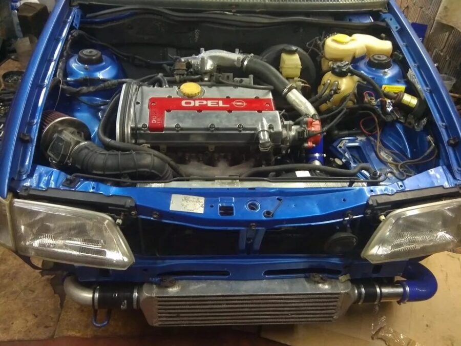 Motori Opel C20XE e C20LET 2.0