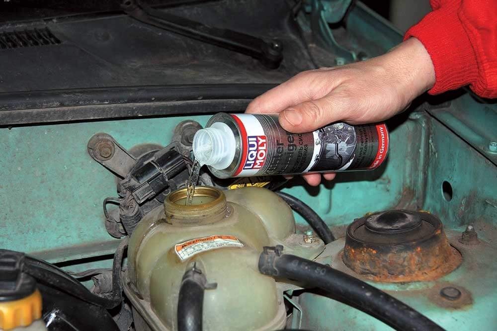 Come lavare il sistema di raffreddamento del motore