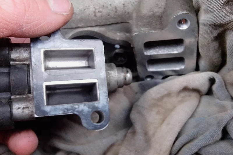 Elevato numero di giri del motore al minimo