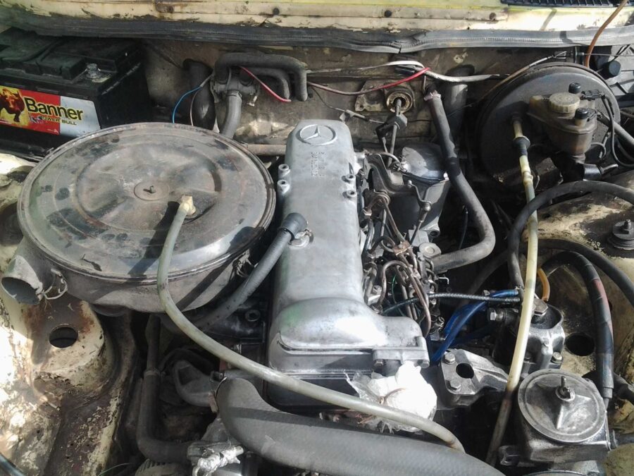 Motore Mercedes OM 616 2.4