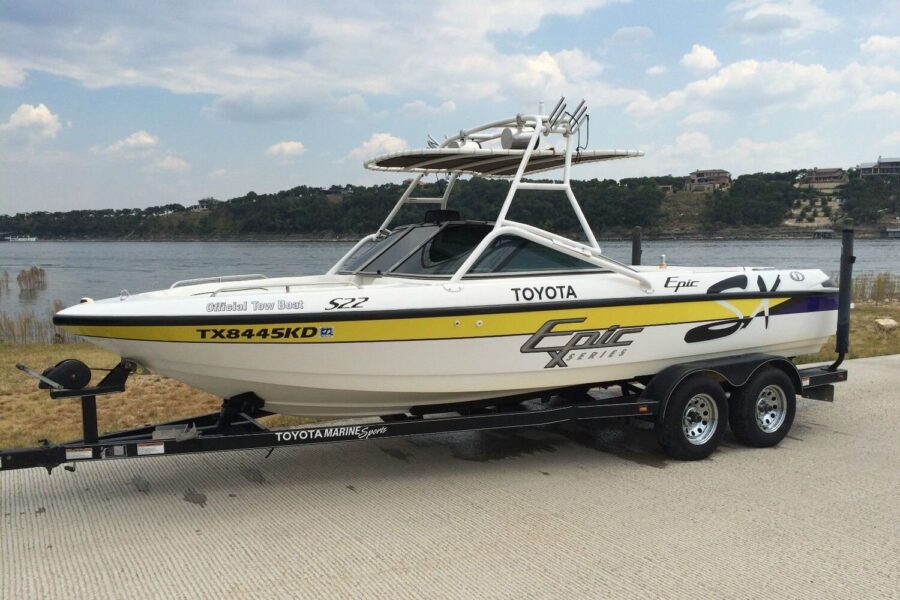 I motori della serie UZ di Toyota sono un'ottima soluzione per gli SWAP