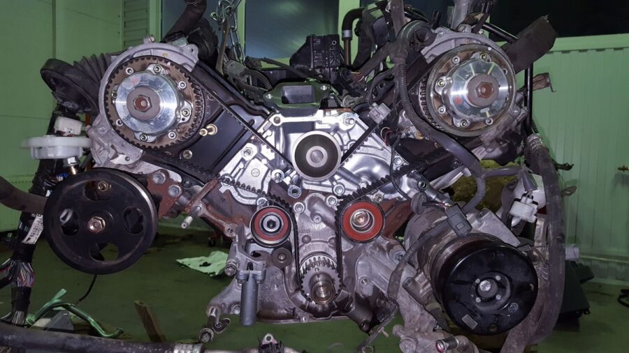 I motori della serie UZ di Toyota sono un'ottima soluzione per gli SWAP