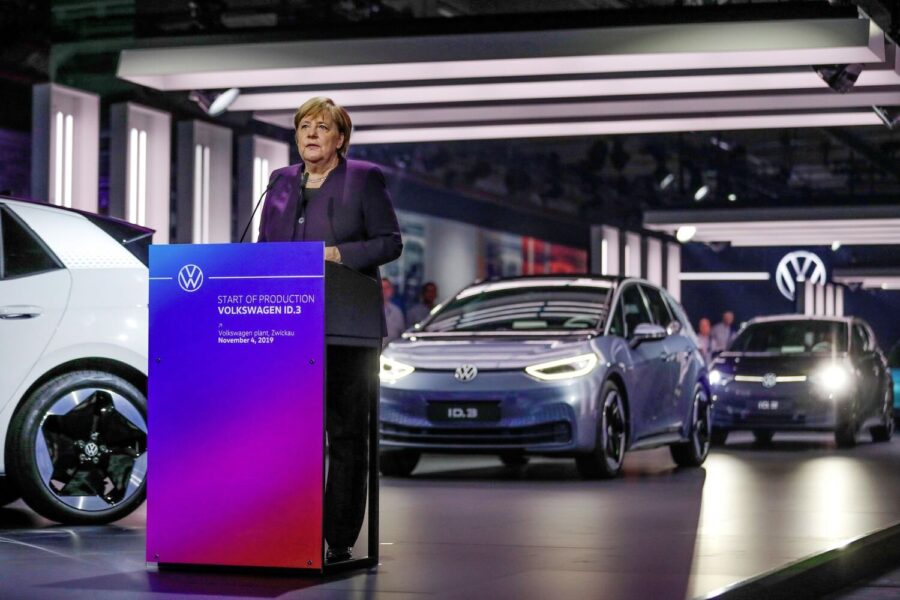 L'agenda ambientale come causa principale della crisi dell'industria automobilistica europea