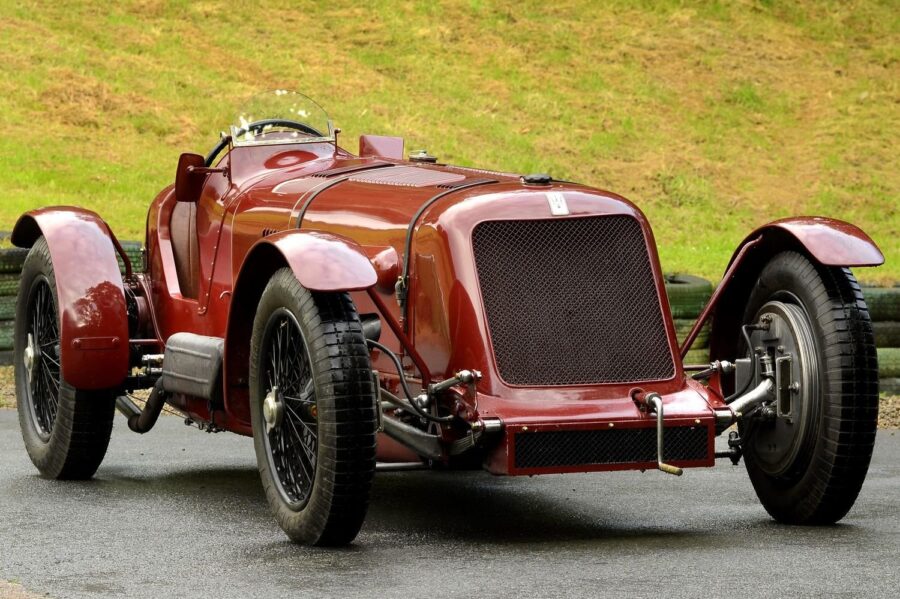 V16 (1929)