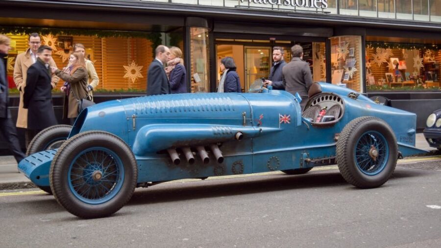 W12 (1927)