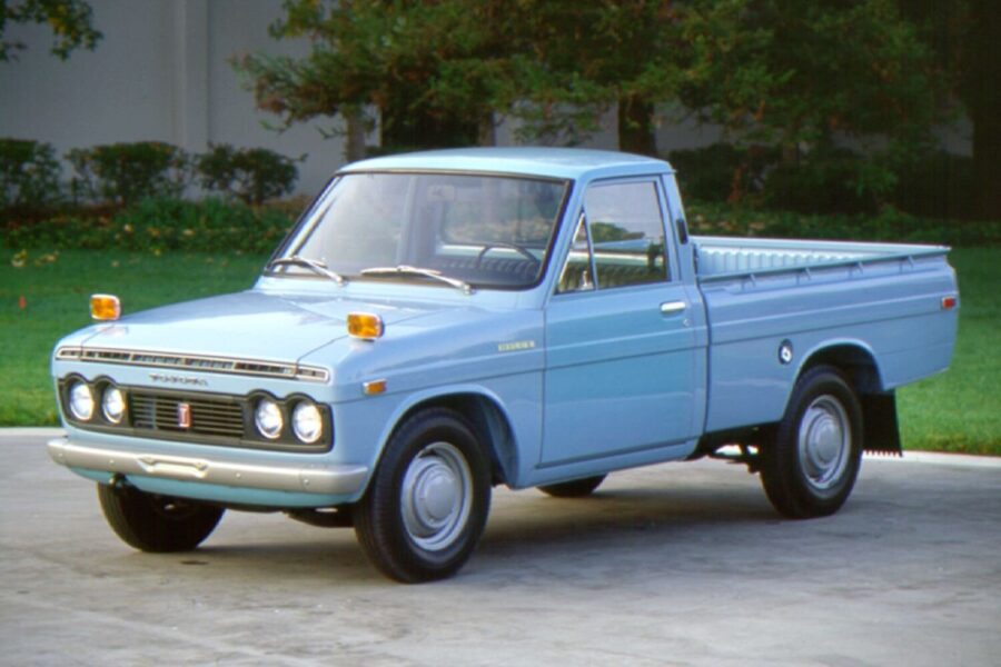 Storia del leggendario pick-up Toyota Hilux