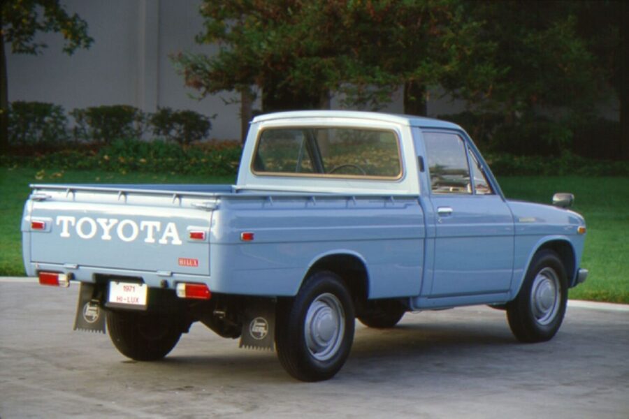 Storia del leggendario pick-up Toyota Hilux