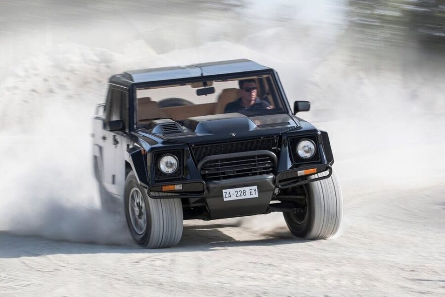Lamborghini LM002. Supercar fuoristrada