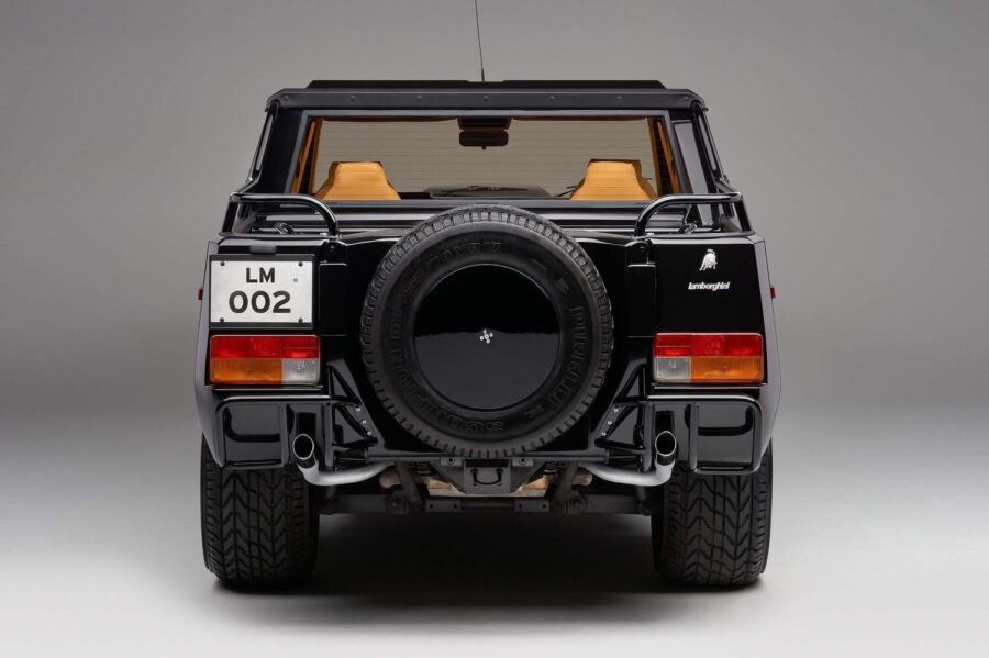 Lamborghini LM002. Supercar fuoristrada
