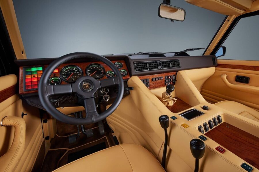 Lamborghini LM002. Supercar fuoristrada