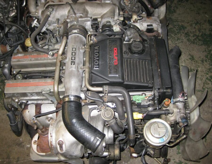 Motore Toyota 7M-GTE 3.0