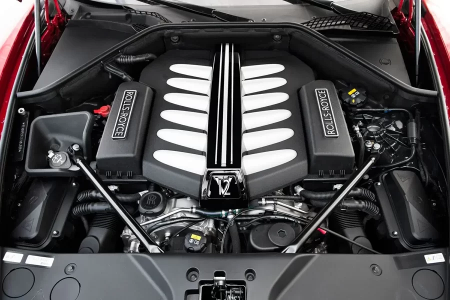 Rolls-Royce Wraith/Dawn/Ghost e BMW M760Li xDrive — 6,592 L V12 (BMW), 2 turbine, benzina