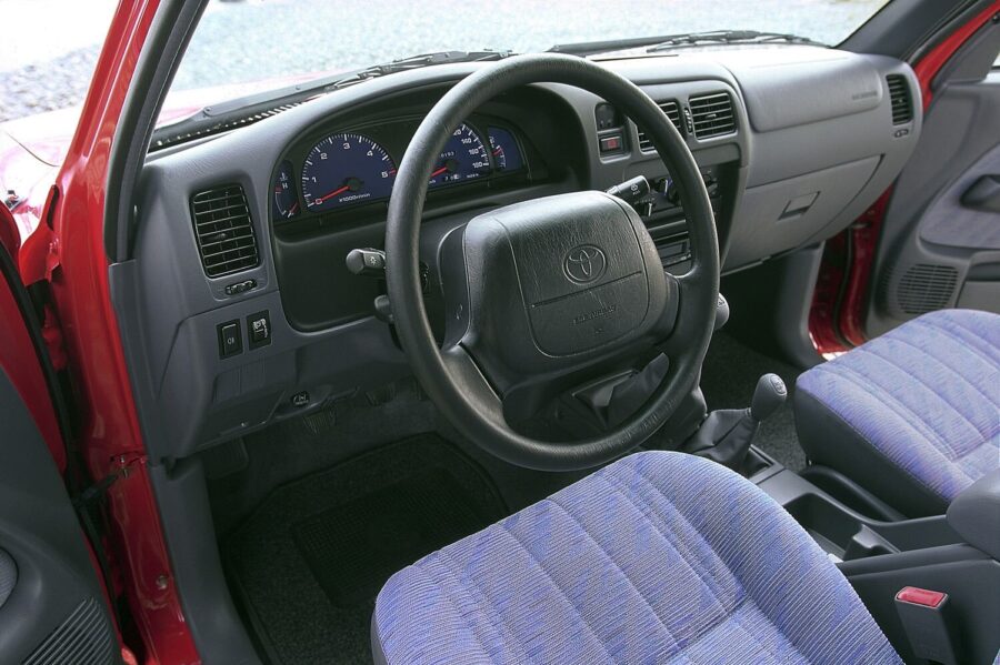 Storia del leggendario pick-up Toyota Hilux