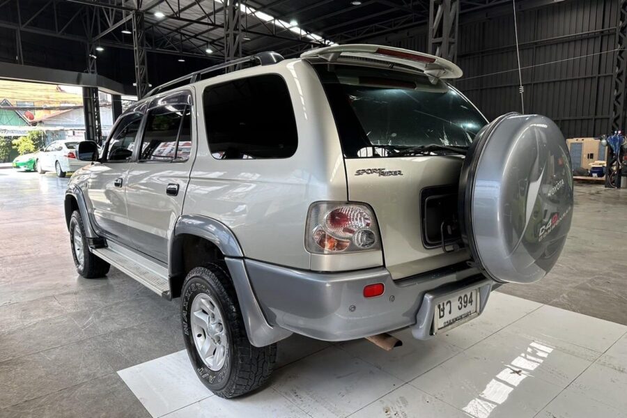 Storia del leggendario pick-up Toyota Hilux